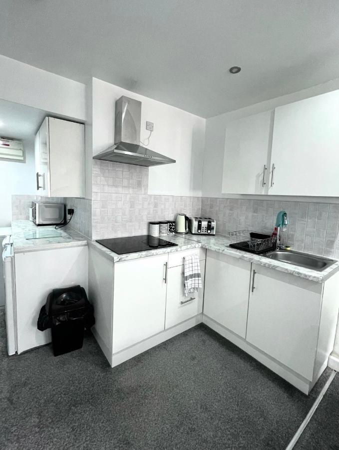 2 Bed Apartment In Bham City Centre W Parking Бирмингем Экстерьер фото
